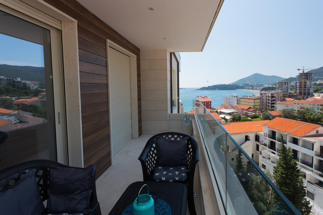 Apartment With Sea View Rafailovici Luaran gambar