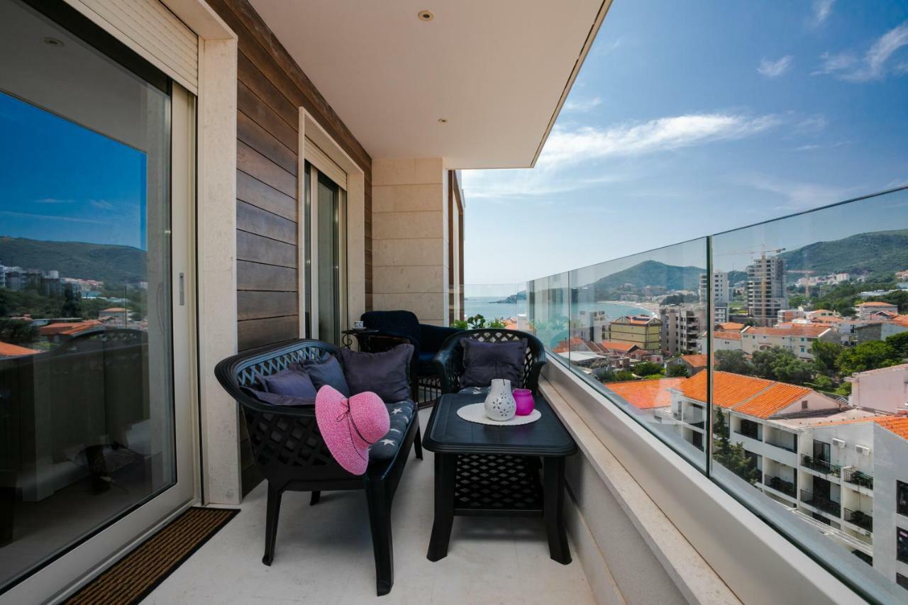 Apartment With Sea View Rafailovici Luaran gambar